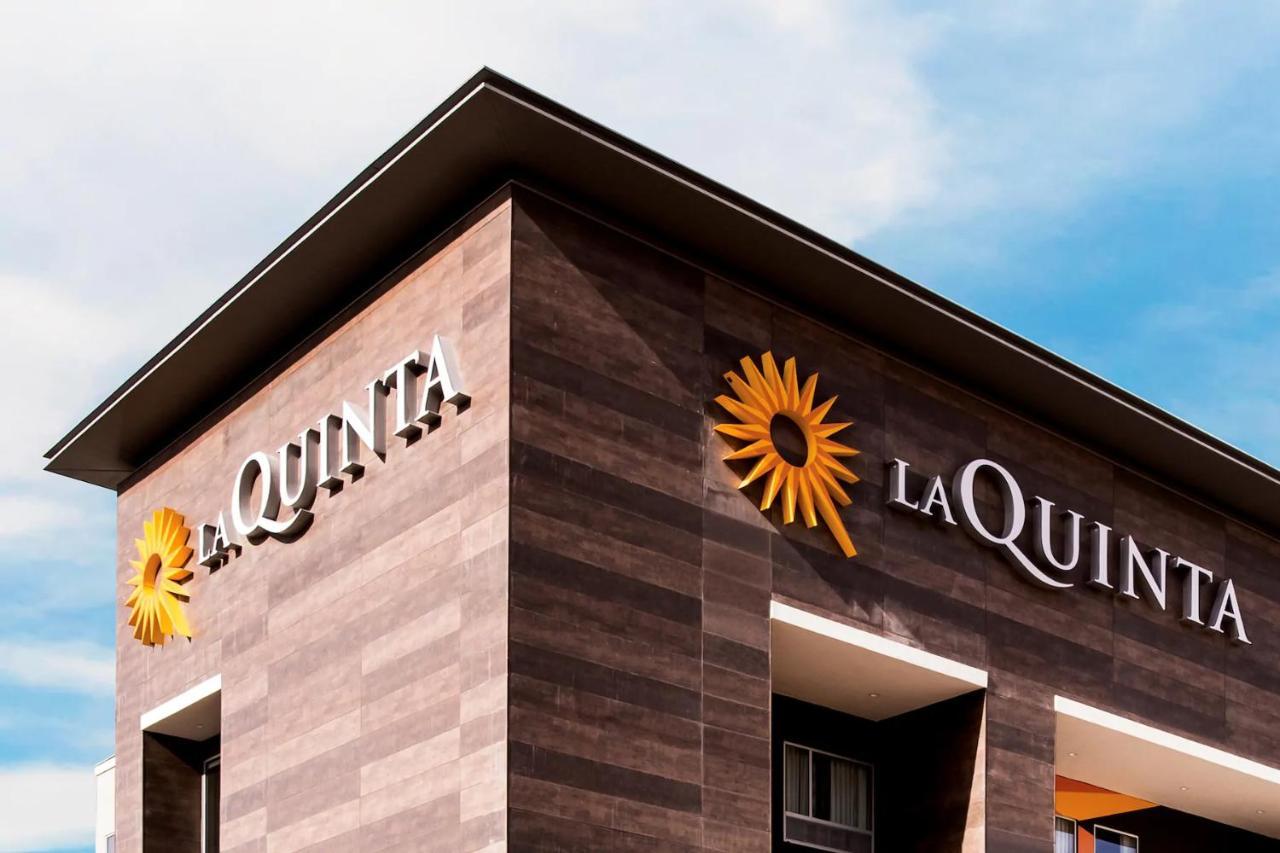 La Quinta Inn & Suites By Wyndham - Red Oak Tx Ih-35E Exterior photo